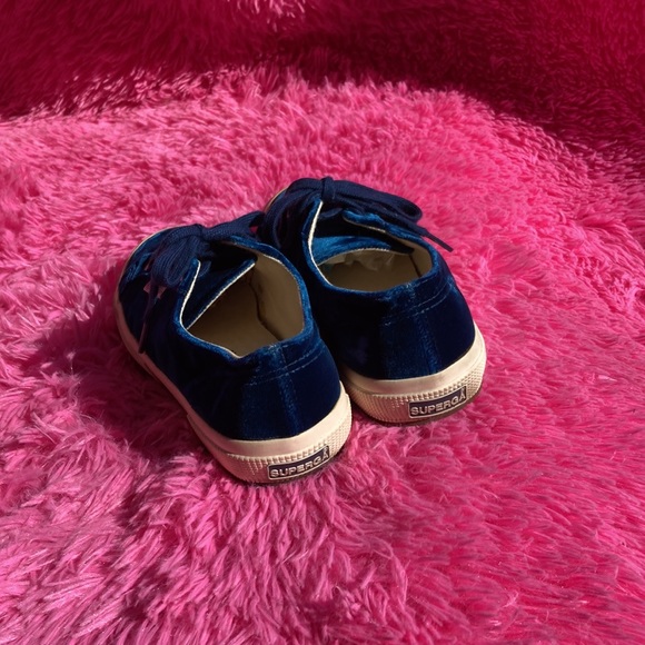 Superga deep inky blue velour Cotu round toe gum sole sneakers size 7.5 - Picture 4 of 9